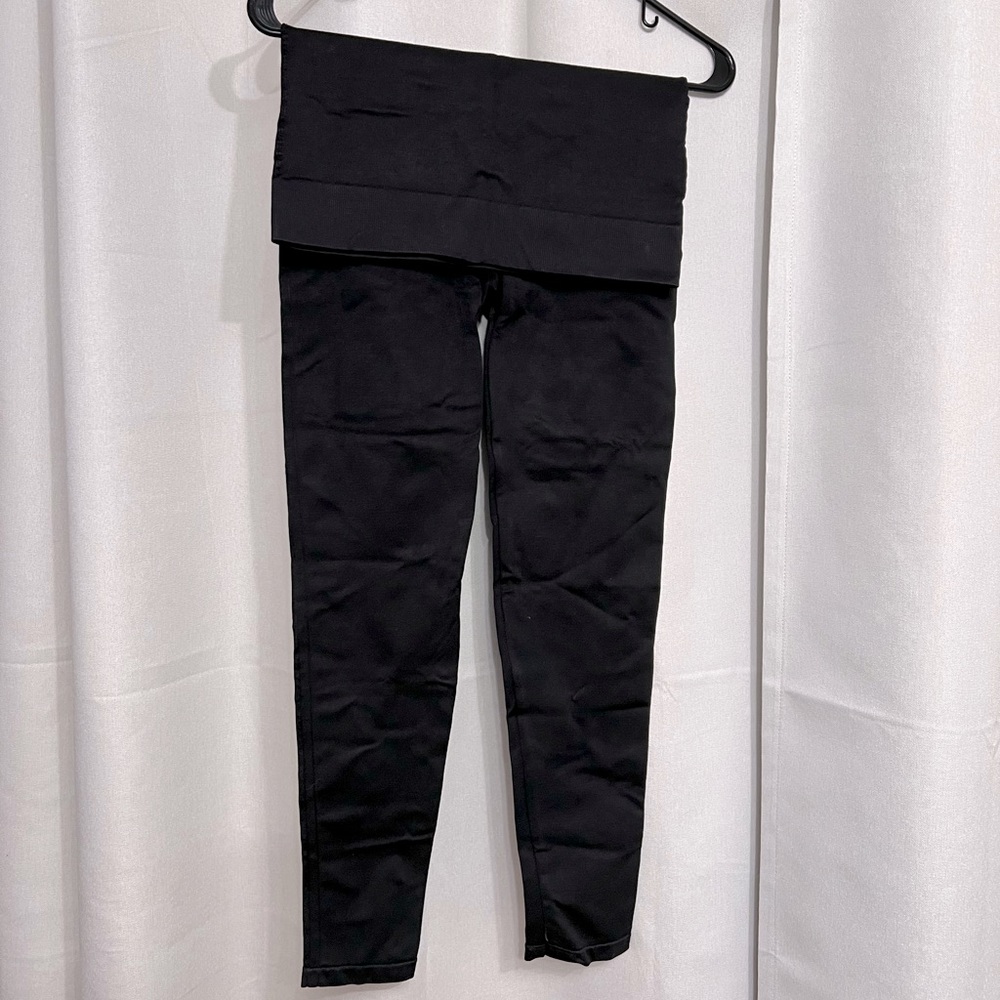 BLANQI EVERYDAY
Highwaist Postpartum + Nursing Support Leggings